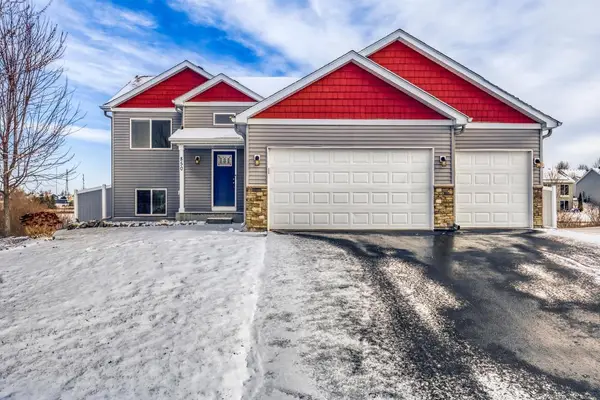 850 Lakewood Trail, Norwood Young America, MN 55397