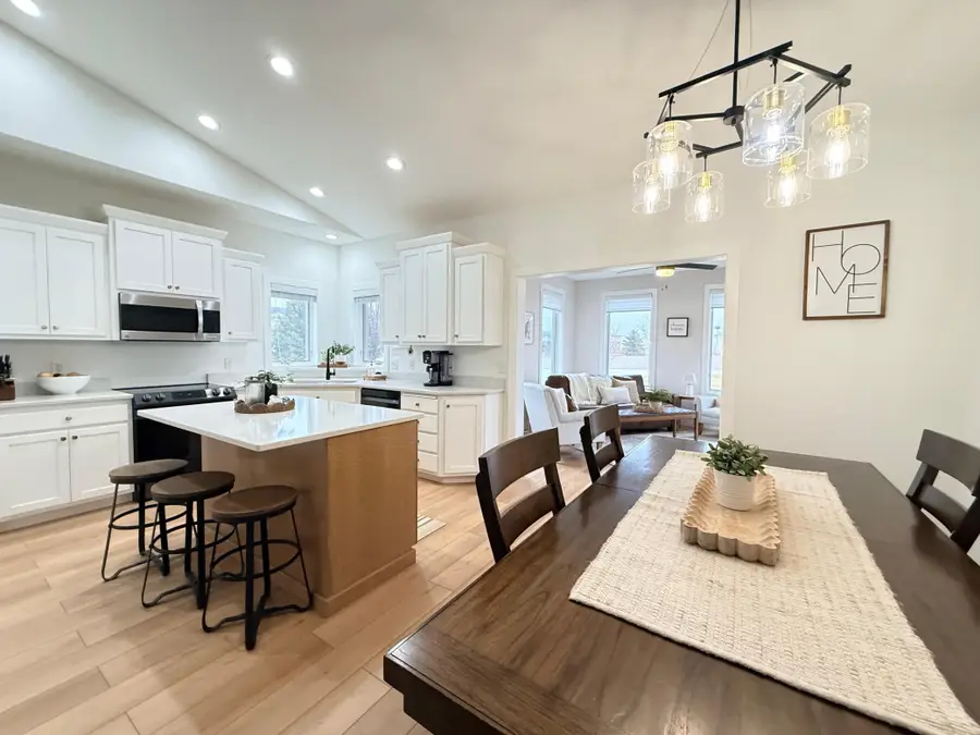 707 43rd Avenue S, Moorhead, MN 56560 - #3