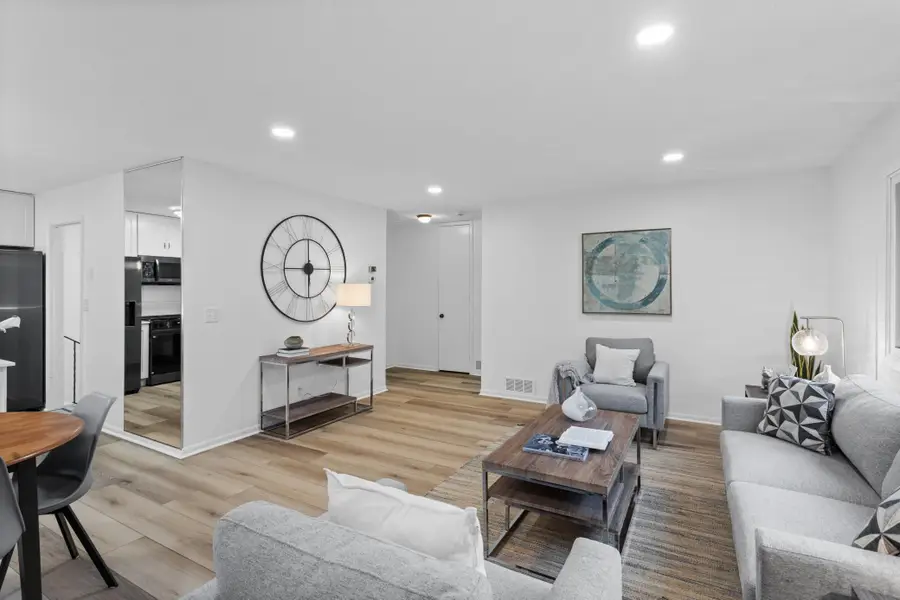 2732 Shenandoah Lane N, Minneapolis, MN 55447 - #2