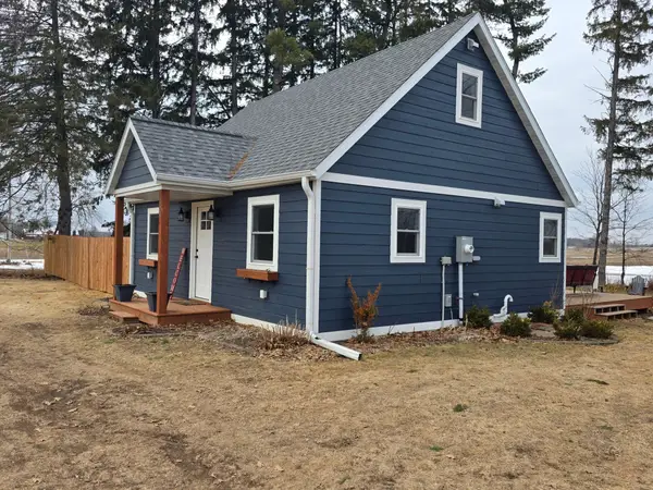 125 State Road 48, Cumberland, WI 54829