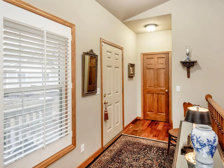 1560 Glenbeigh Knolls, Woodbury, MN 55125 - #2