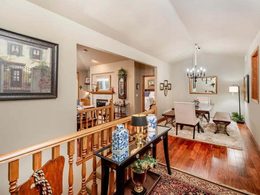 1560 Glenbeigh Knolls, Woodbury, MN 55125 - #3