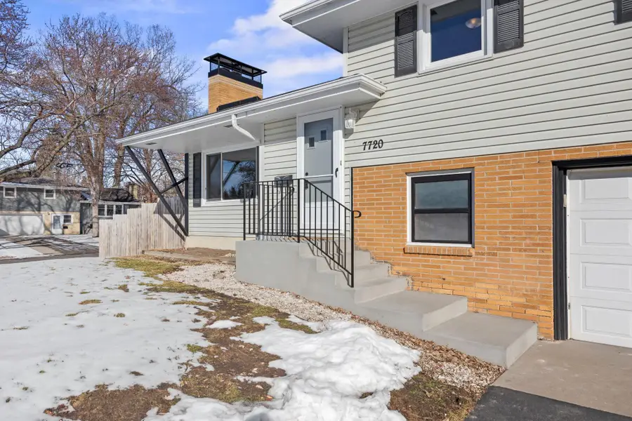 7720 Viewcrest Lane, Minneapolis, MN 55427 - #2