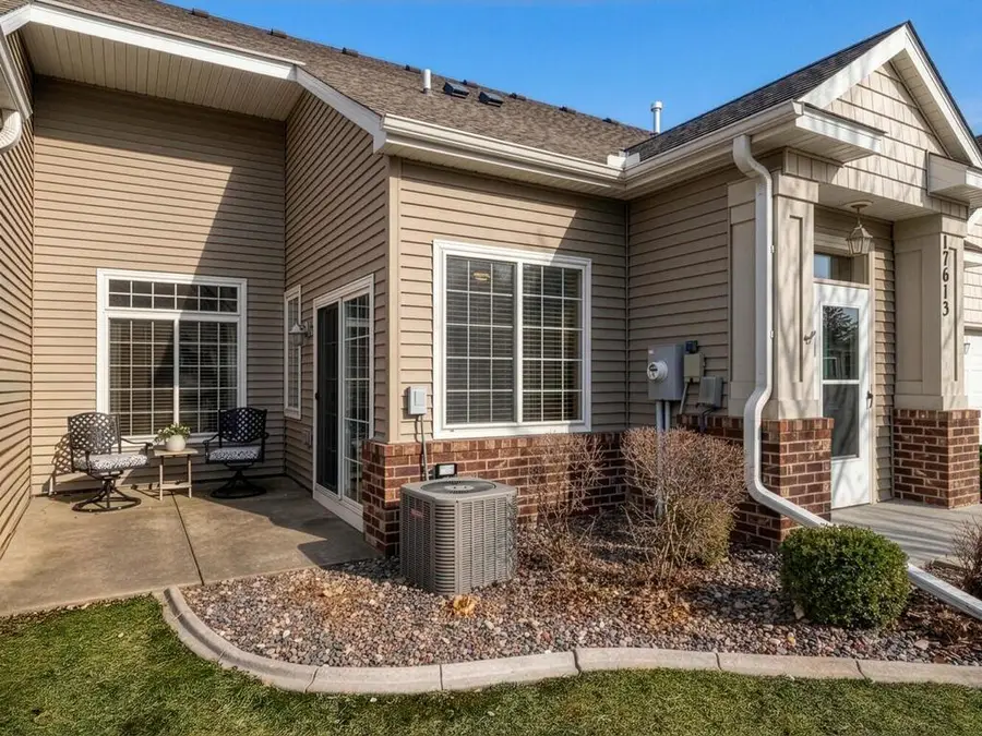 17613 38th Avenue N, Minneapolis, MN 55446 - #2