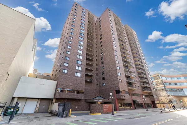 26 10th Street W #610, Saint Paul, MN 55102