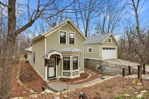 410 Linden Street W, Stillwater, MN 55082