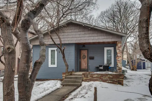 515 10th Street S, Fargo, ND 58103