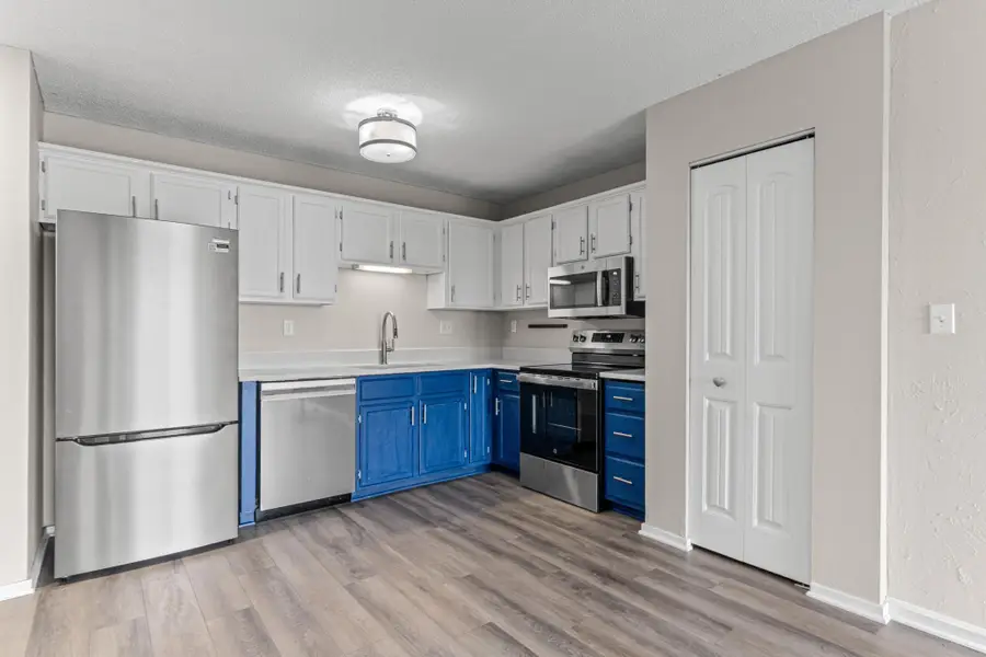 66 9th Street E #1910, Saint Paul, MN 55101 - #3