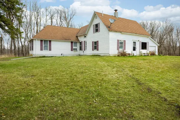 22845 NE Pickerel Lake Road, Detroit Lakes, MN 56501
