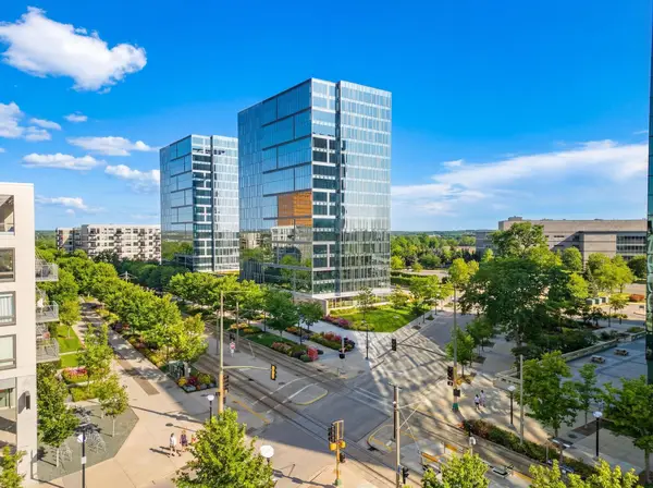 8161 33rd Avenue S #1401, Minneapolis, MN 55425