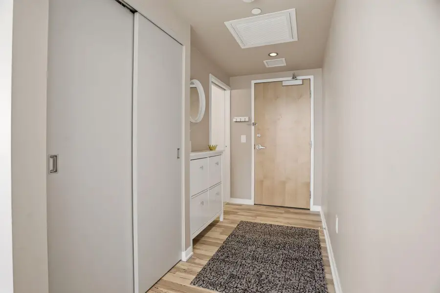 8161 33rd Avenue S #1401, Minneapolis, MN 55425 - #2