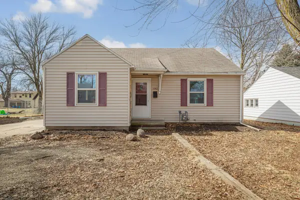 1042 S Oak Avenue, Owatonna, MN 55060