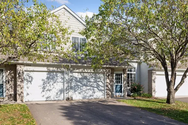 8770 Benson Way, Inver Grove Heights, MN 55076