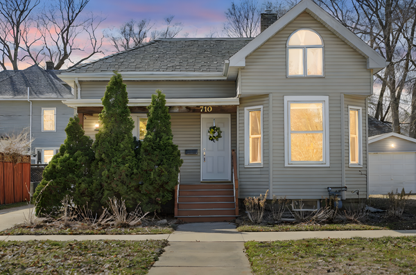 710 1st Avenue Nw, Faribault, MN 55021