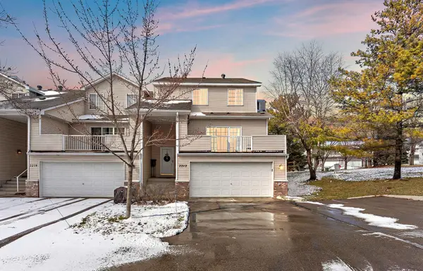 7717 Nicholas Way, Chanhassen, MN 55317