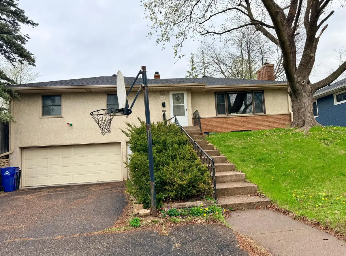 2035 California Avenue E, Saint Paul, MN 55119 - #1