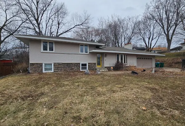 175 Juniper Lane, Saint Paul, MN 55124