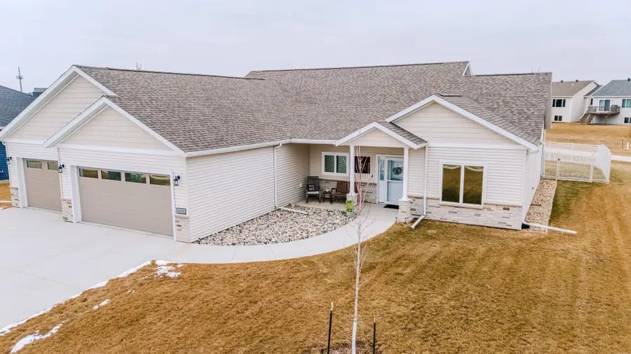 1845 67th Avenue S, Fargo, ND 58104 - #3