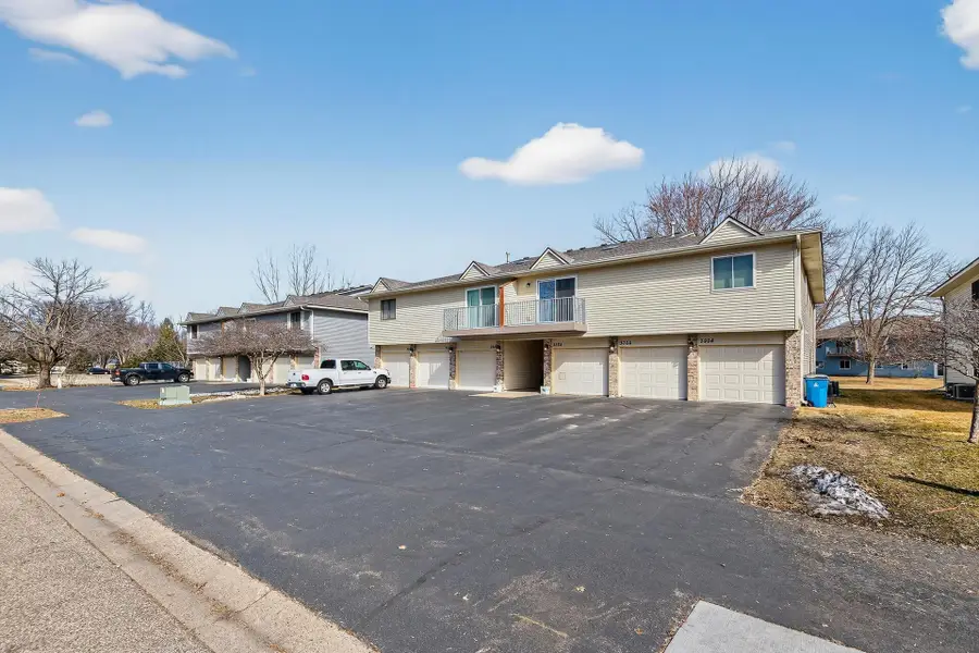 3306 Greenbrier Street #3306D, Saint Paul, MN 55127 - #2