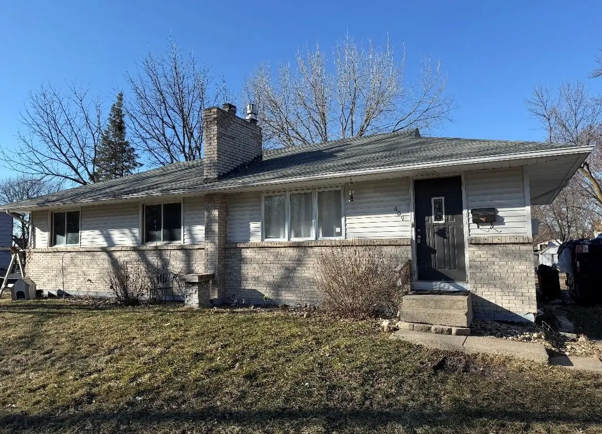 609 Vine Avenue W, Montgomery, MN 56069 - #1