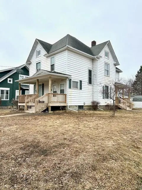 221 N 3rd Avenue, Albert Lea, MN 56007 - #1