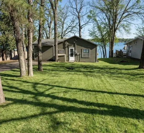 4865 102nd Avenue, Clear Lake, MN 55319
