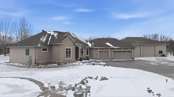 7620 Adelman Drive, Horace, ND 58047