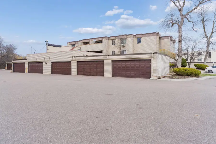 10840 Rockford Road #209, Plymouth, MN 55442 - #2