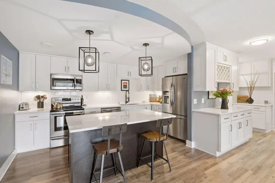 10401 Cedar Lake Road #410, Hopkins, MN 55305 - #2