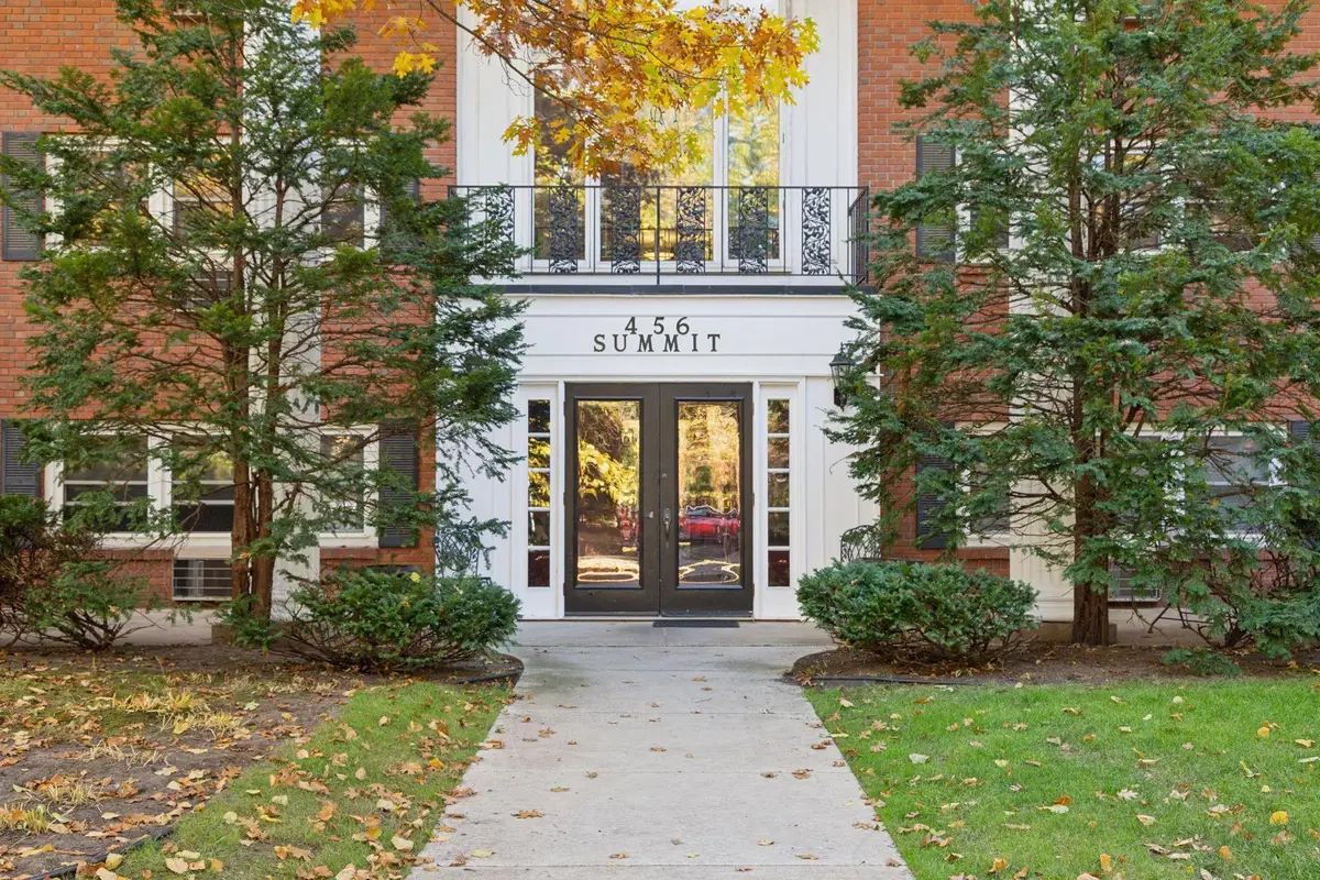 456 Summit Avenue #203, Saint Paul, MN 55102 - #1