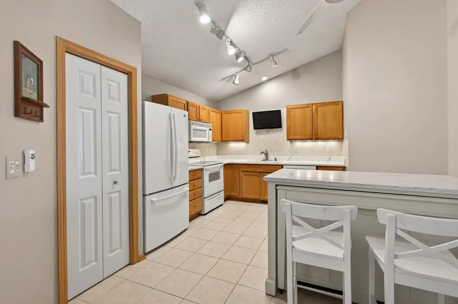 8752 Coffman Path, Inver Grove Heights, MN 55076 - #2