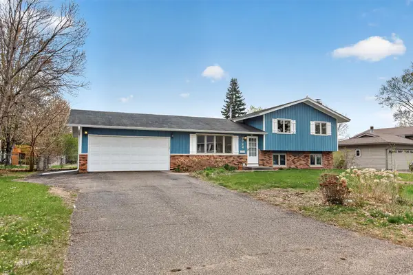 7724 Arlington Avenue N, Brooklyn Park, MN 55443