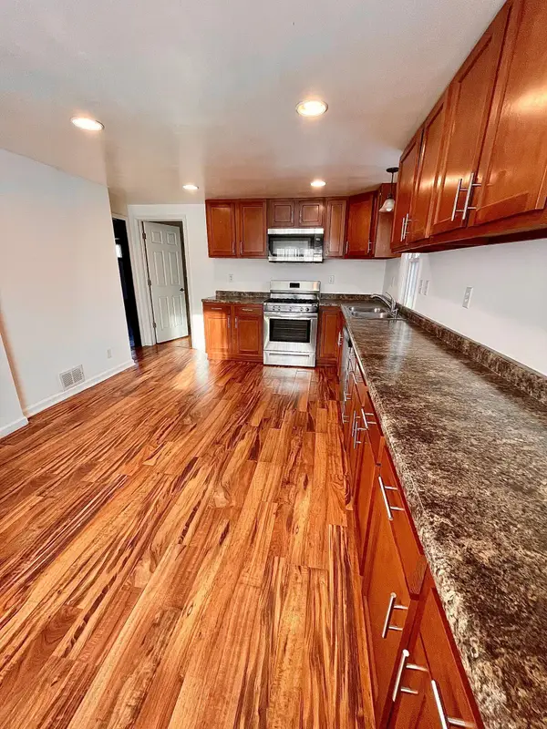 1283 Rice Street, Saint Paul, MN 55117