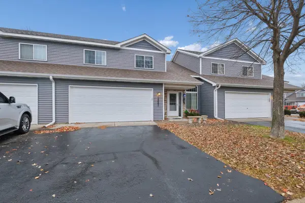 10007 Pleasure Creek Circle Ne, Blaine, MN 55434