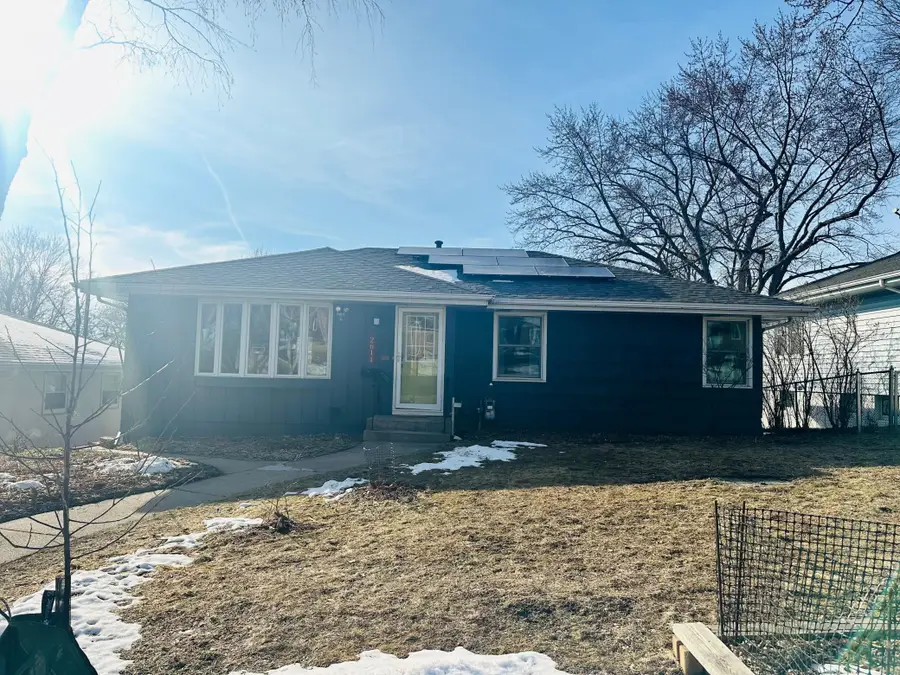 2611 Parkview Boulevard, Robbinsdale, MN 55422 - #2