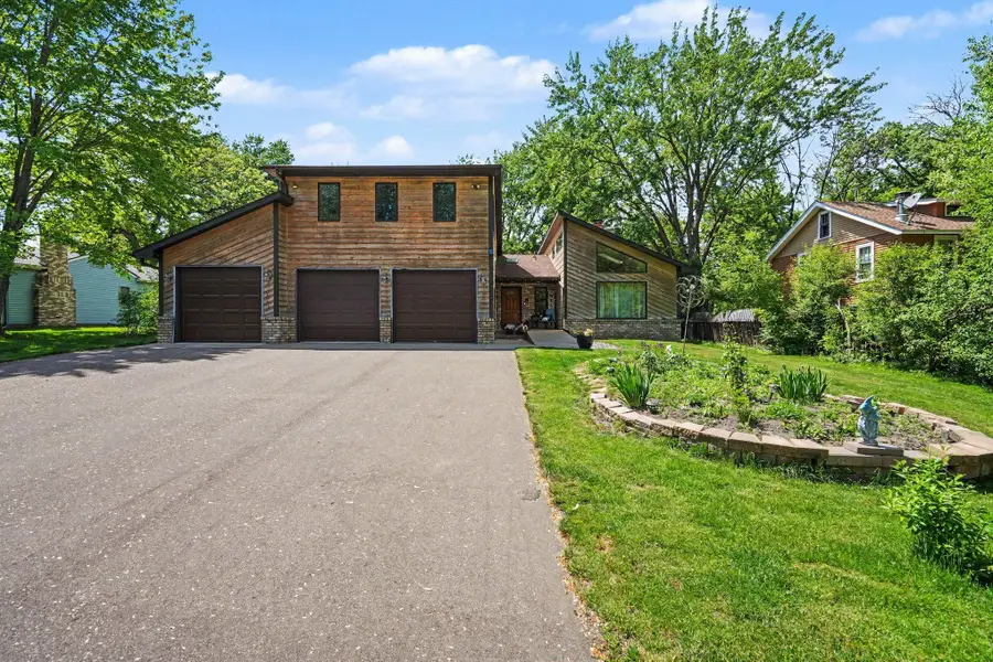 5237 Elk Street, Saint Paul, MN 55110 - #2