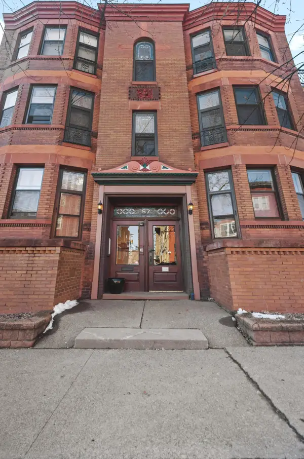 57 Avon Street S #31, Saint Paul, MN 55105