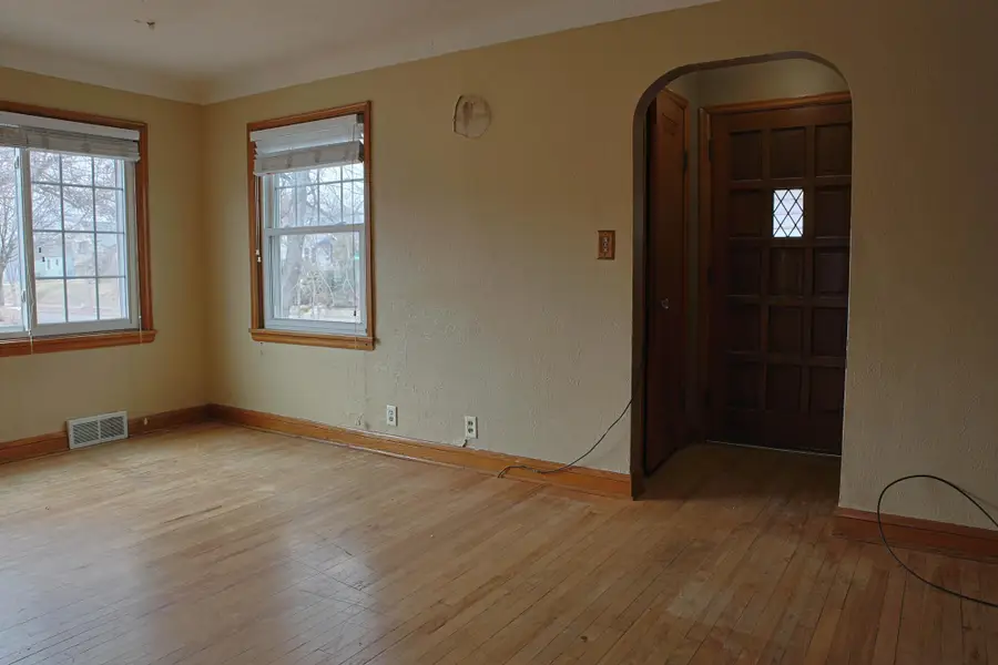 1660 Beech Street, Saint Paul, MN 55106 - #3