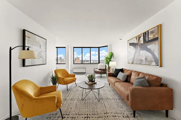 360 Sherman Street #1607, Saint Paul, MN 55102