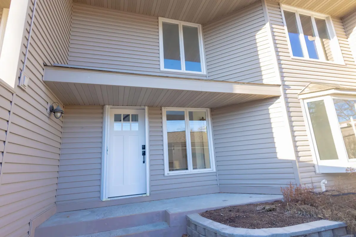 419 County Road C W, Saint Paul, MN 55113 - #1