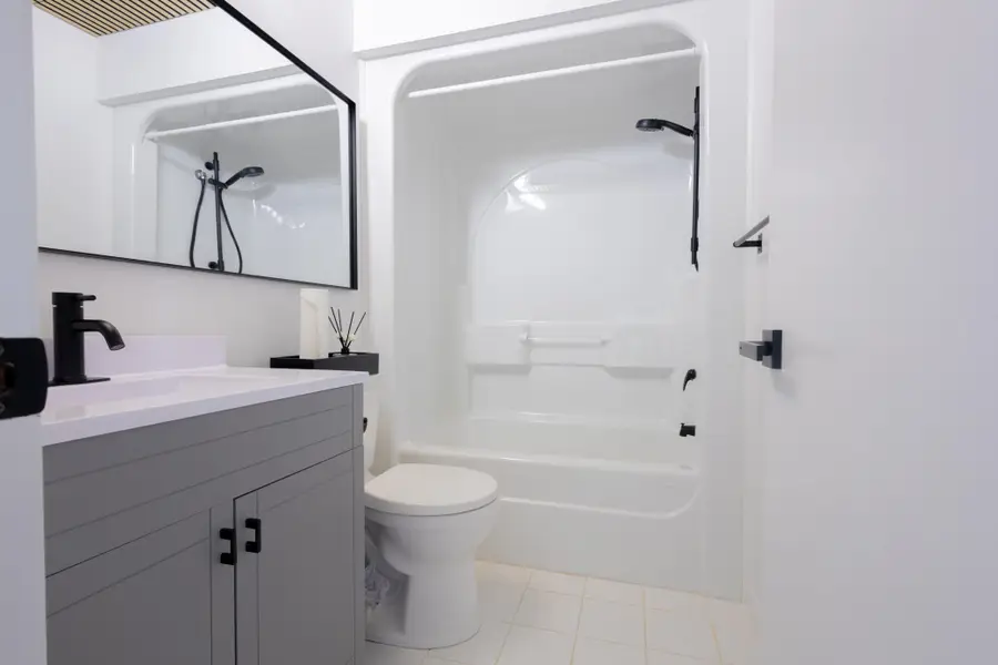 419 County Road C W, Saint Paul, MN 55113 - #2