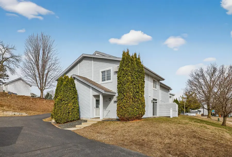 281 Zumbro Drive Nw, Rochester, MN 55901 - #3