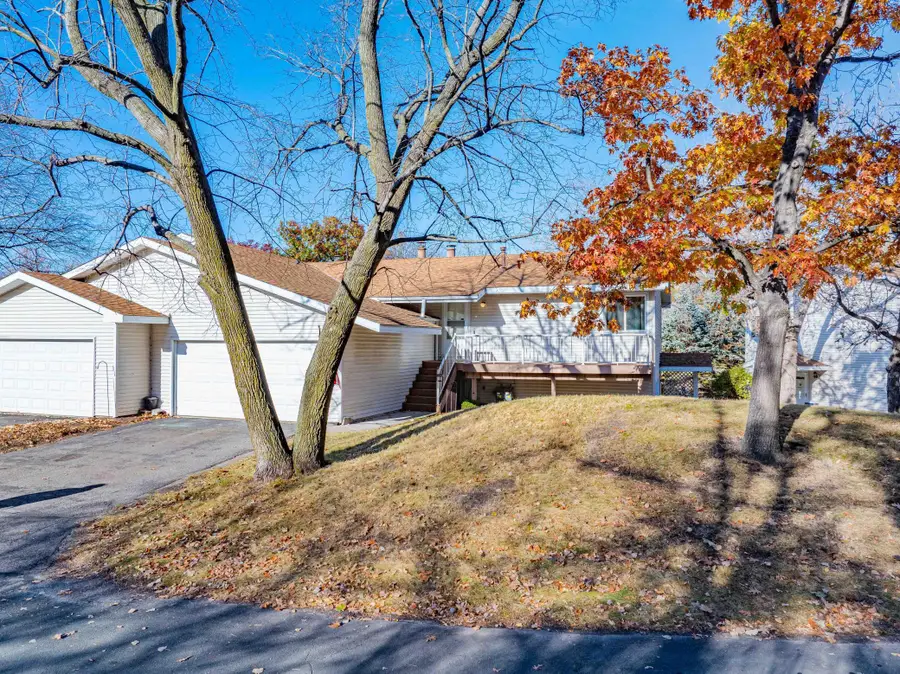 7922 Timber Lake Drive, Eden Prairie, MN 55347 - #2