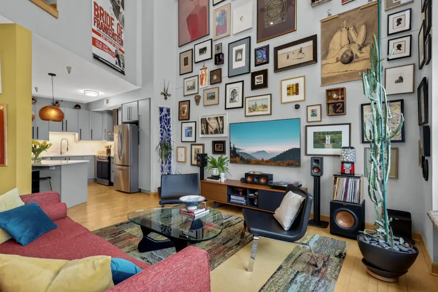 308 E 18th Street #303, Minneapolis, MN 55404 - #3