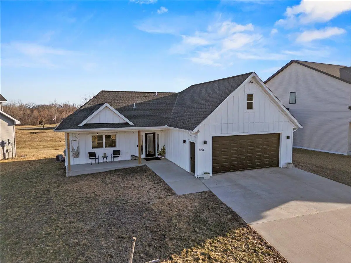 1218 Summit Cove, Dassel, MN 55325 - #1