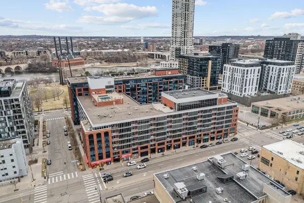 215 10th Avenue S #230, Minneapolis, MN 55415