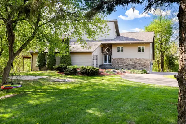 25451 Dakota Avenue, Elko New Market, MN 55020