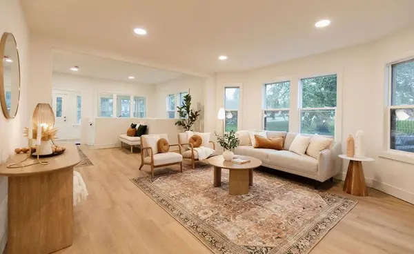 212 E Diamond Lake Road, Minneapolis, MN 55419