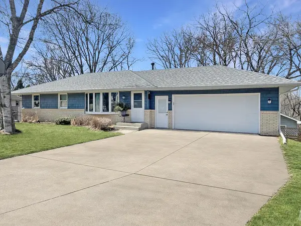 479 Centennial Drive, Saint Paul, MN 55113