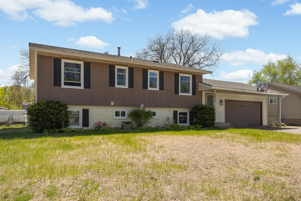 3909 81st Avenue N, Minneapolis, MN 55443 - #1